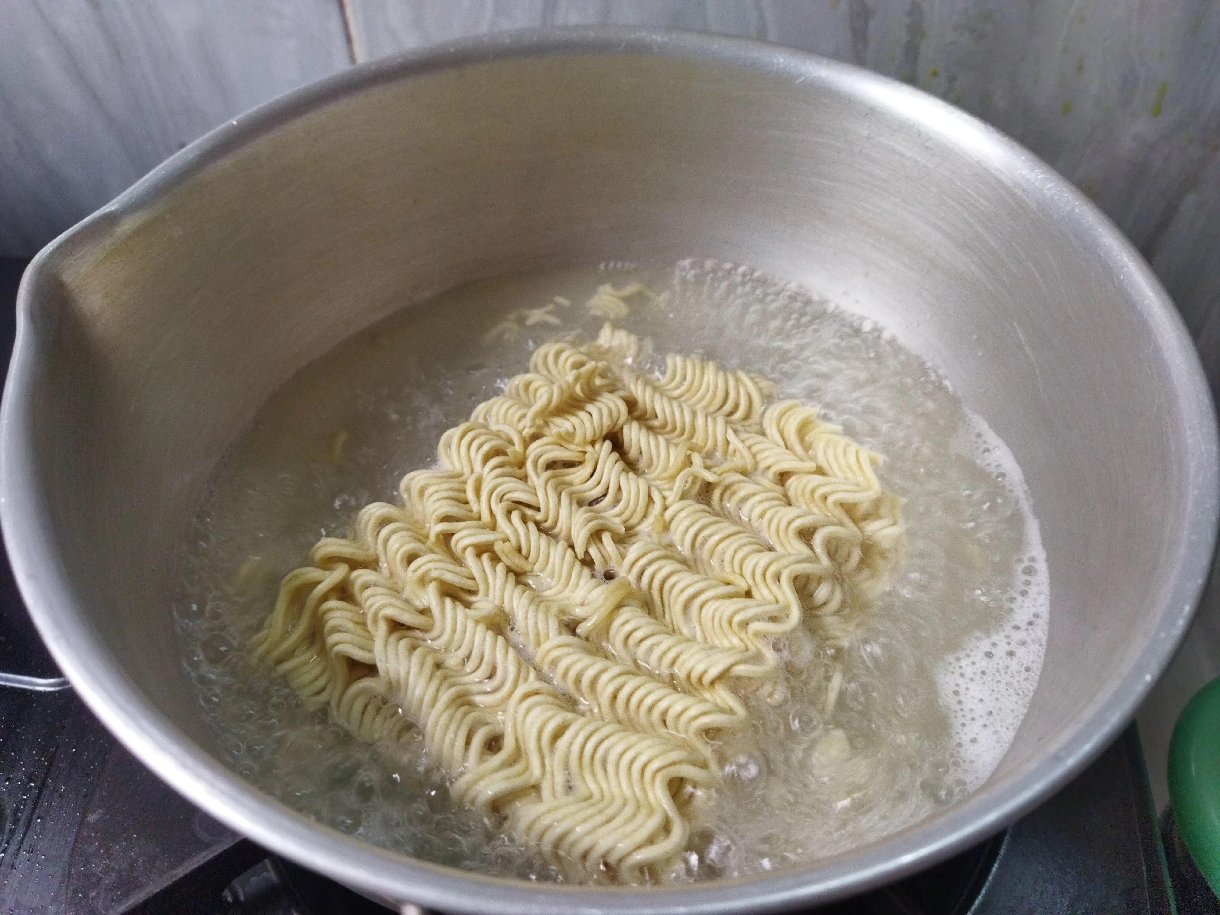 Step 1 Mie Goreng Acar Bawang
