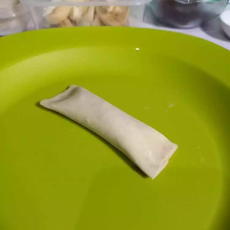 Step 4 Pangsit Isi Pisang Coklat