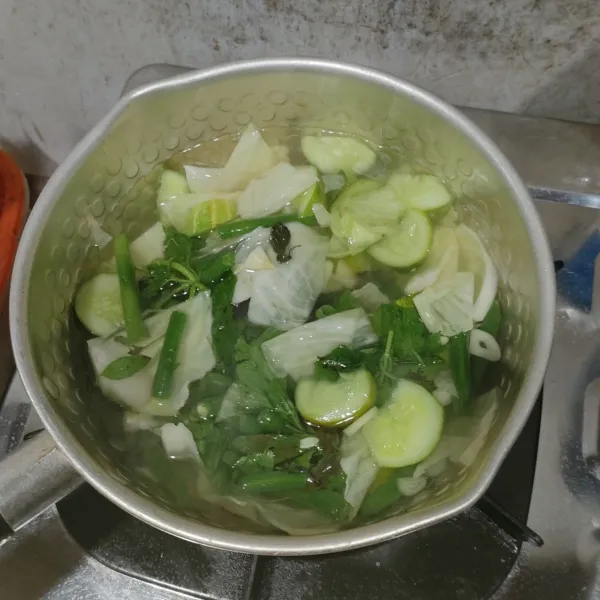Matikan kompor, angkat dan siap disajikan.