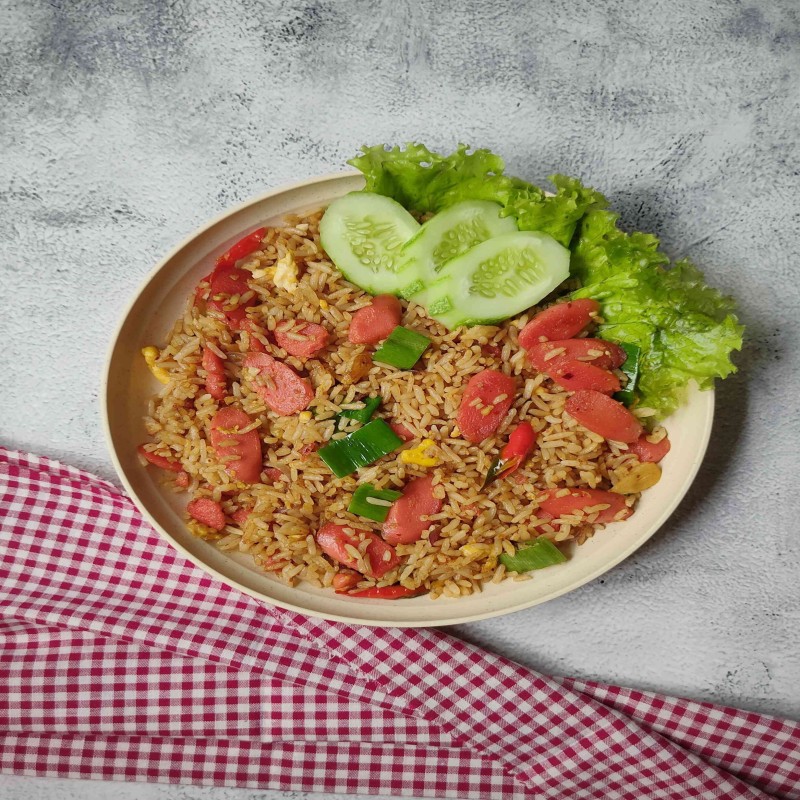 Resep Nasi Goreng Sosis Poll Pedas Sederhana Enak | Chef Ratna Puspita