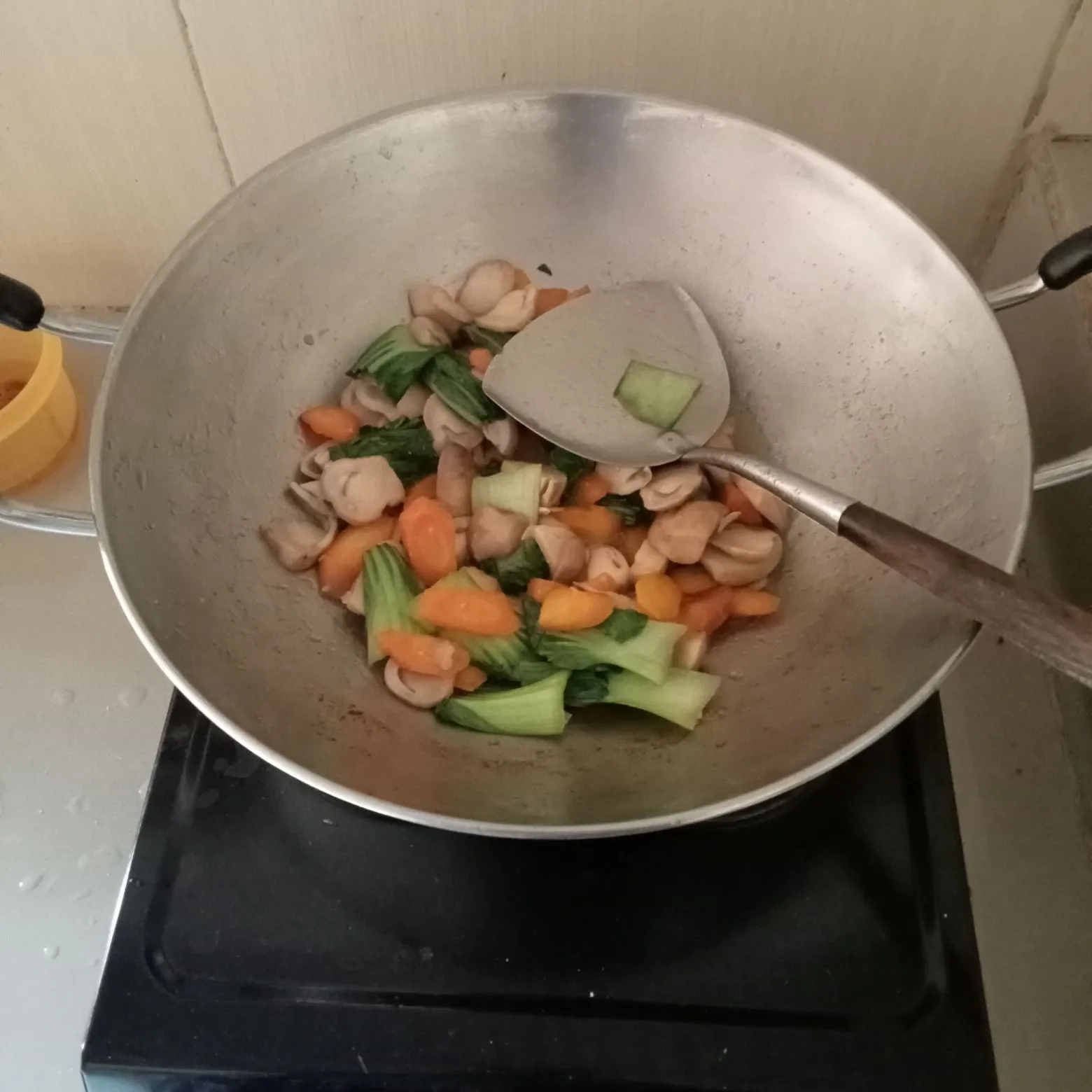 Step 5 Cah Jamur Kancing Pokcoy