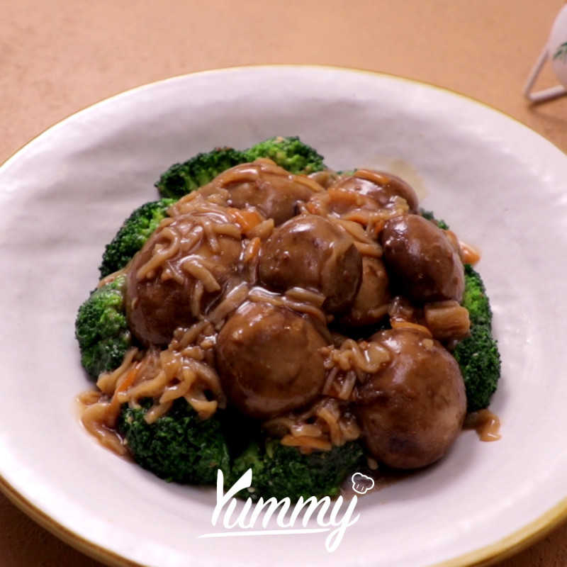 Resep Braised Shitake Mushroom And Broccoli Enak dari Chef Yummy