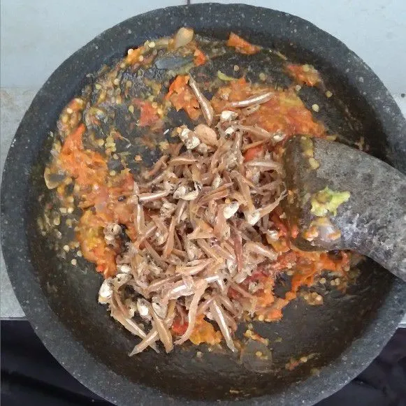 Step 5 Sambal Teri Asin