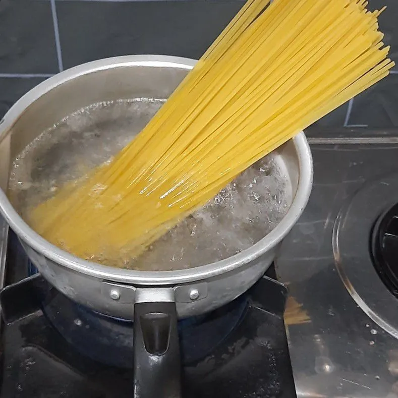 Step 1 Fettuccine Chicken Creamy