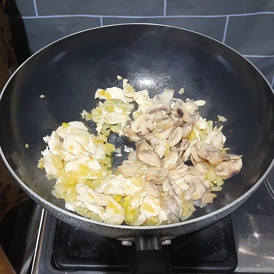 Step 3 Fettuccine Chicken Creamy