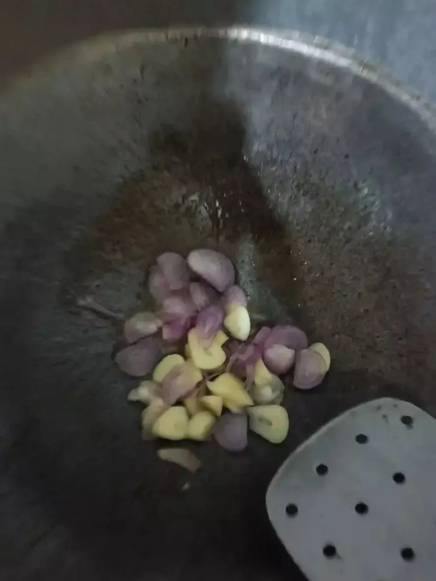 Step 2 Tumis Kangkung Belacan