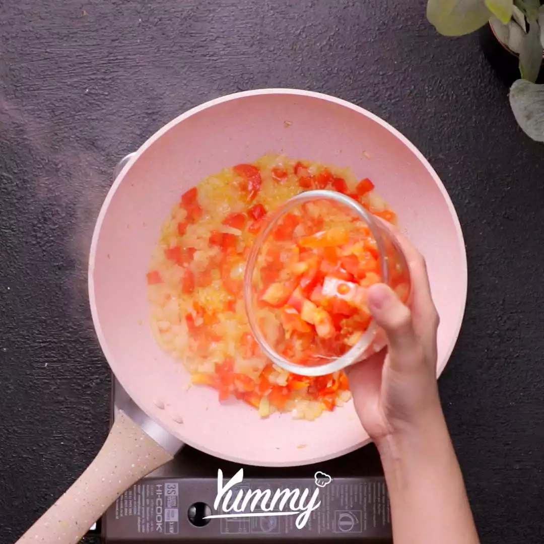 Step 2 Shakshuka (Telur Tomat Ala Afrika)