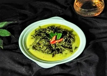 Gulai Daun Singkong