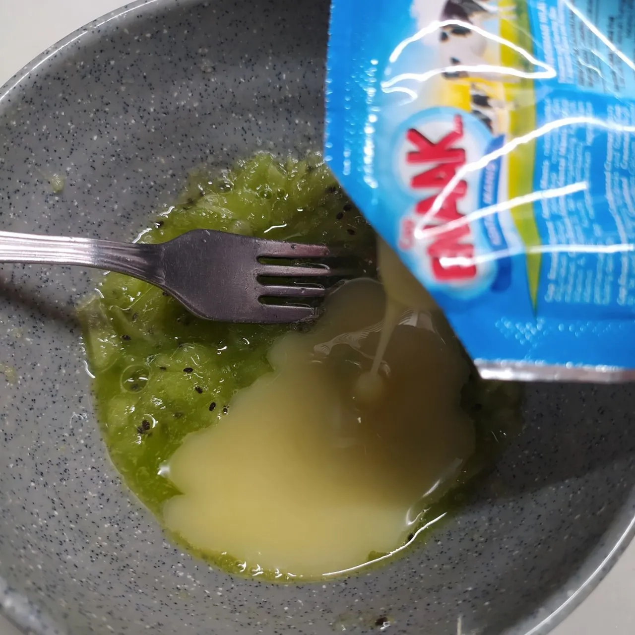 Step 2 Es Kiwi Yakult
