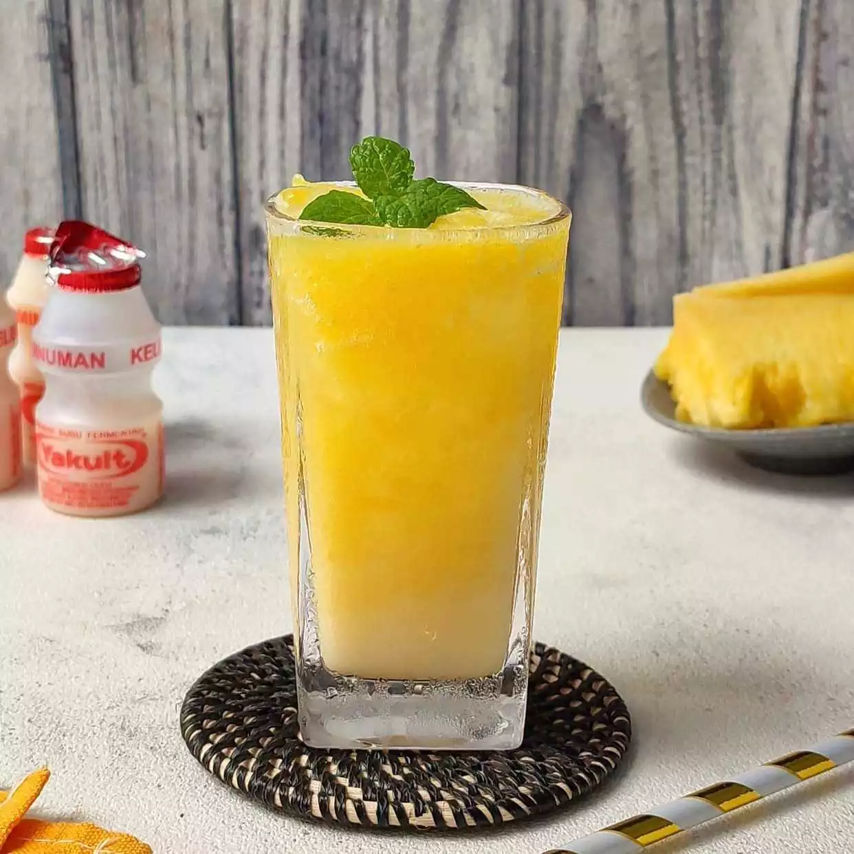 Step 6 Jus Nanas Yakult