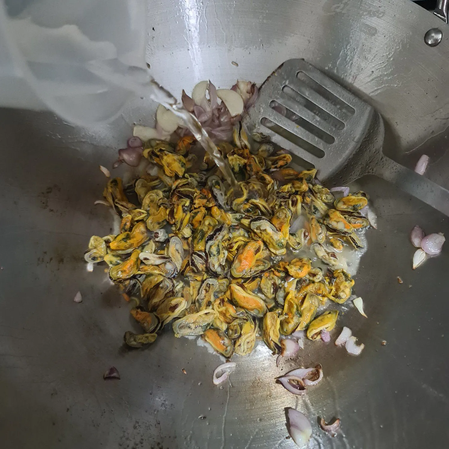 Step 6 Oseng Kupang Saus Tiram