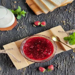 Selai Strawberry
