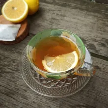 Beri irisan sedikit lemon. 
Siap disajikan.