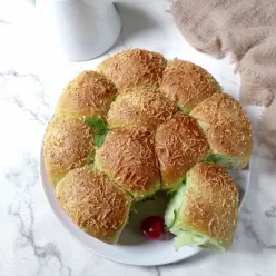 Roti Sobek Pandan Coklat Keju