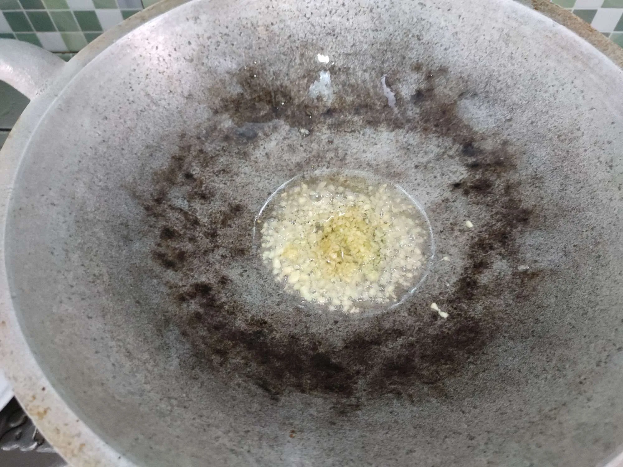 Step 1 Tumis Bayam Bawang Putih