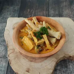 Sayur Pedas Ceker Ayam Tahu Goreng
