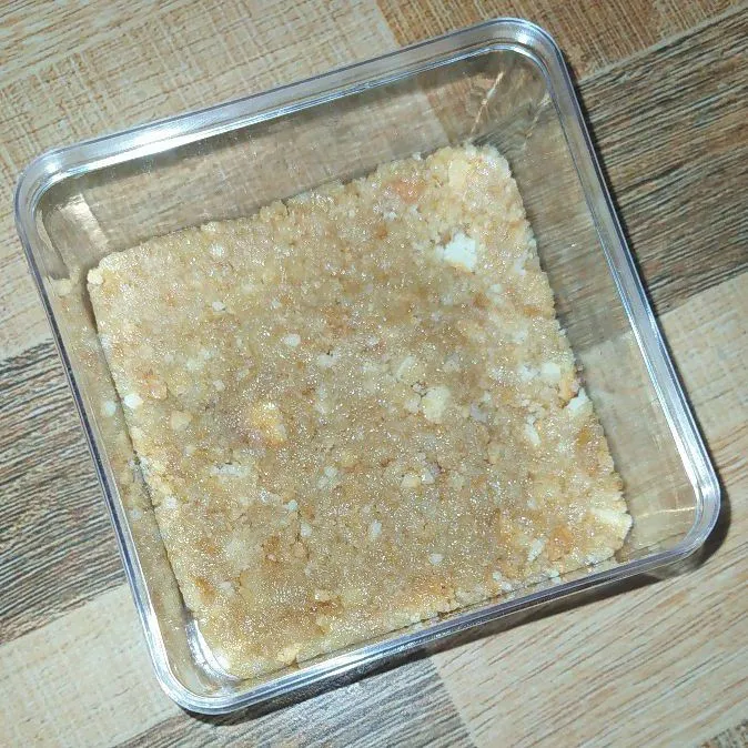 Step 2 Kolak Dessert Box