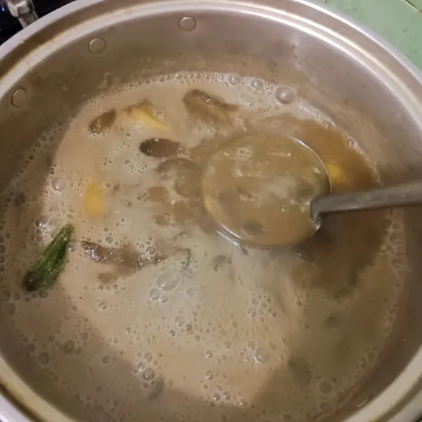 Jika sudah mendidih matikan api.