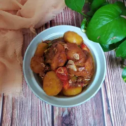 Semur Ayam Kentang