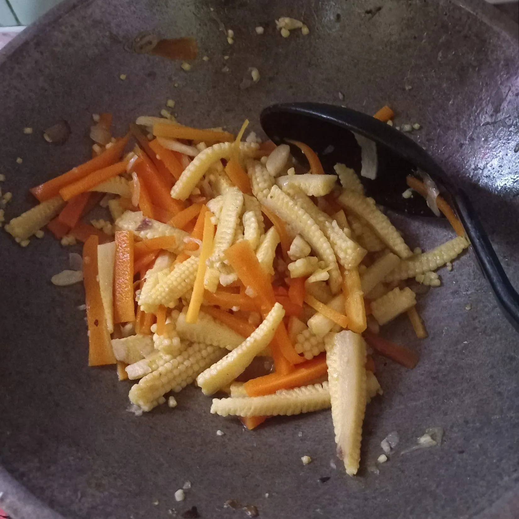 Step 5 Tumis Jagung Muda Wortel