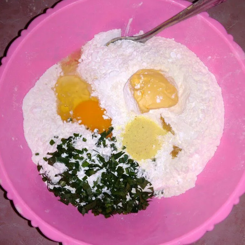 Step 1 Kue Bawang