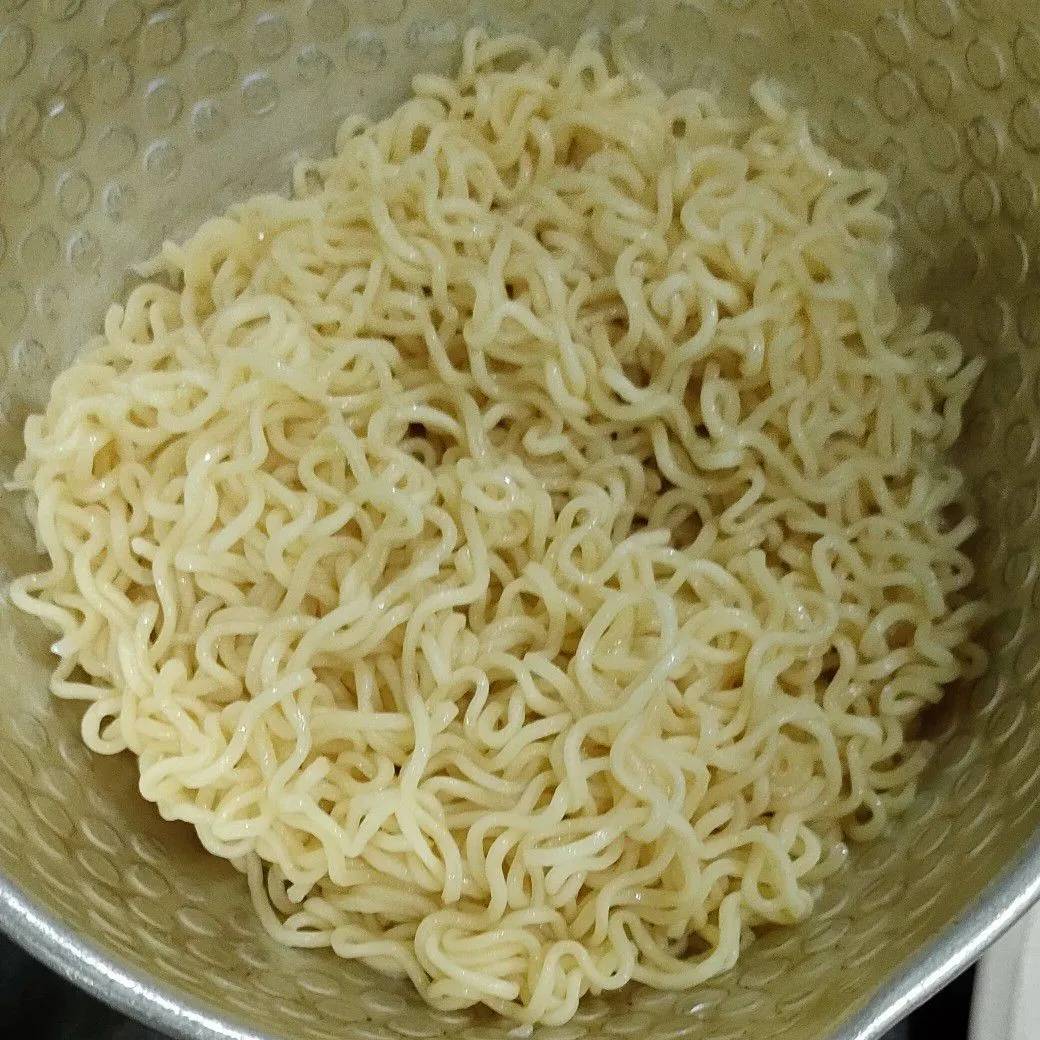 Step 2 Pizza Mie Telur