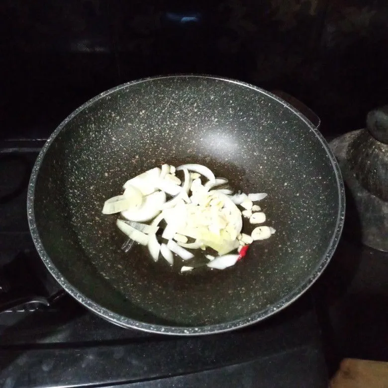 Step 2 Spaghetti Aglio Oleo