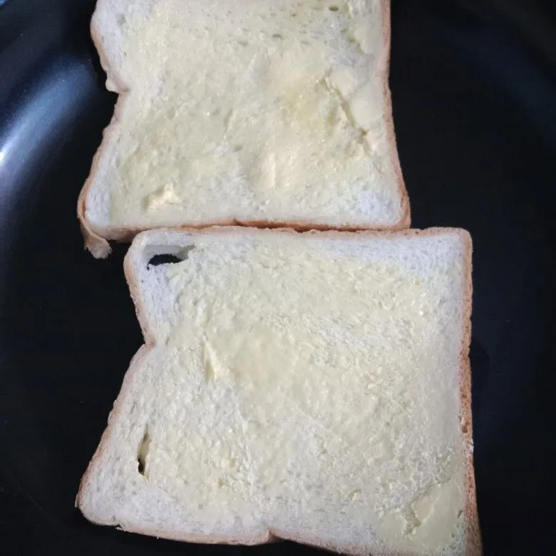 Step 2 Simple Egg Toast