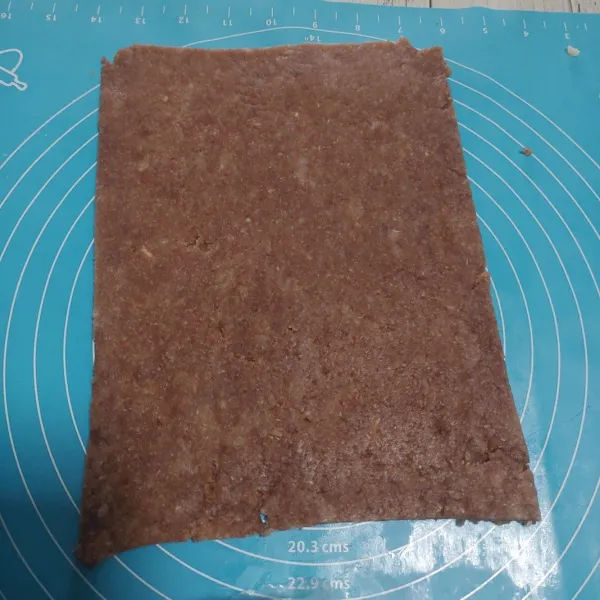 Untuk getuk rasa coklat juga sama sepeti getuk yang putih.