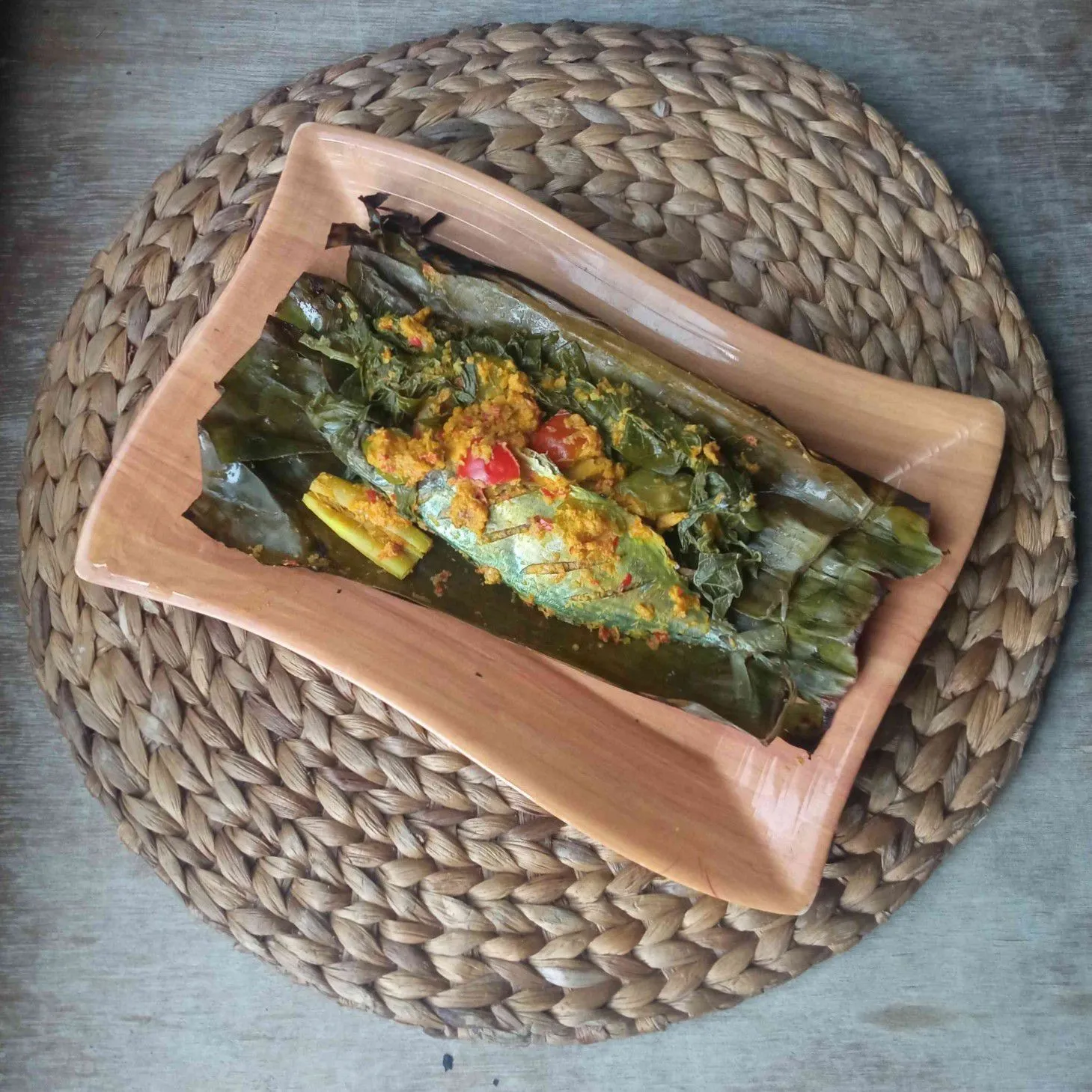 Pepes Ikan Daun Singkong