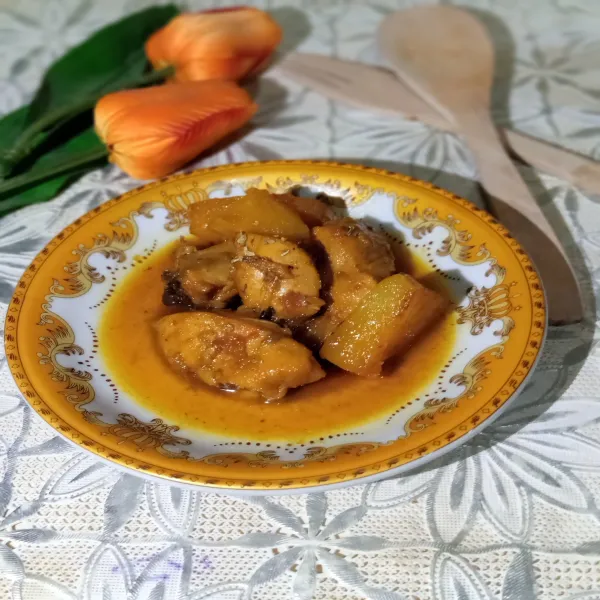 Haluskan semua bahan bawang,kemiri.
