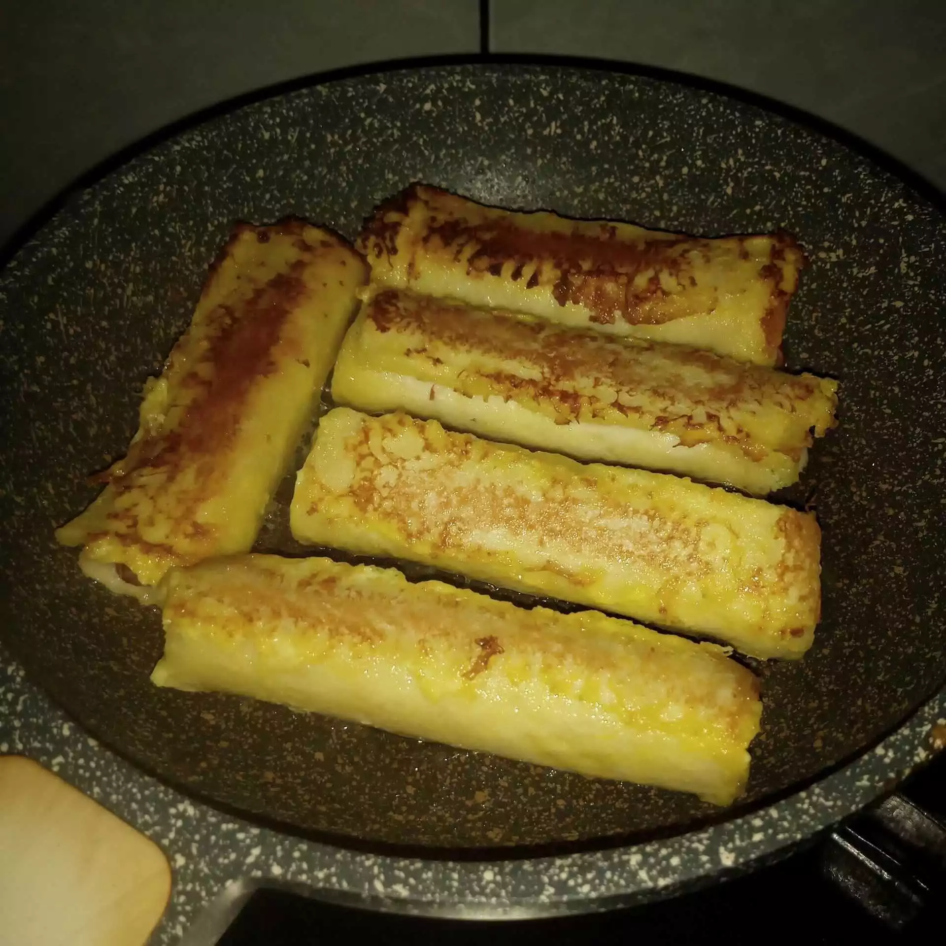 Step 6 Strawberry Cheese Toast Rolls #JagoMasakApril