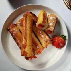 Strawberry Cheese Toast Rolls #JagoMasakApril