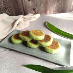 Roti Pandan isi Kacang Hijau
