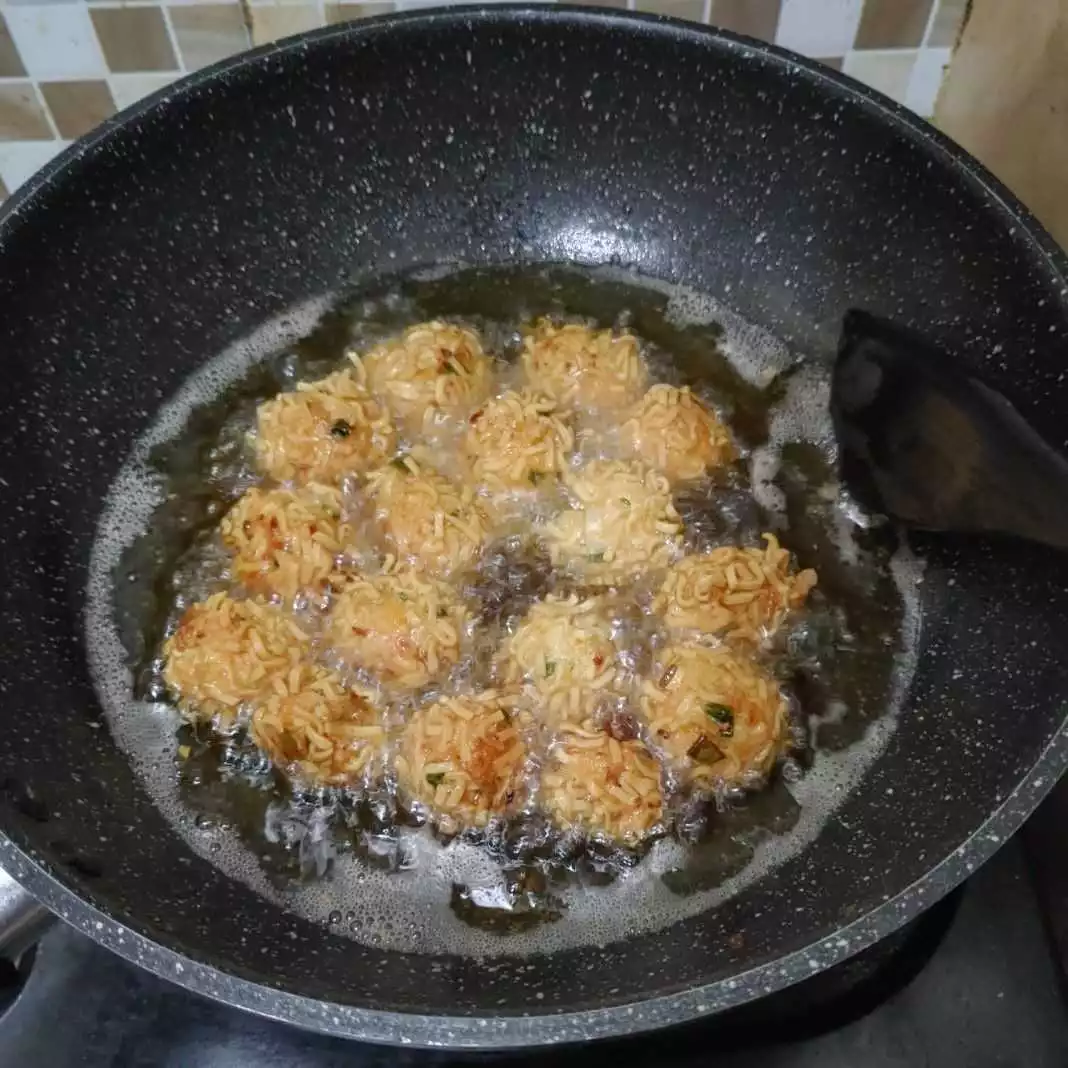 Step 6 Bola bola mie tahu rambutan