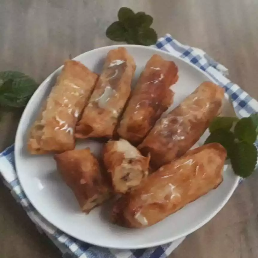 Step 5 Lumpia Isi Pisang Keju