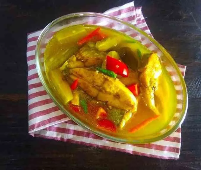 Ikan Putih Kuah Asam