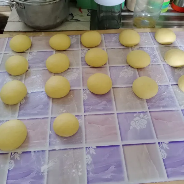 Kemudian diamkan selama 1,5 jam sampai mengembang.