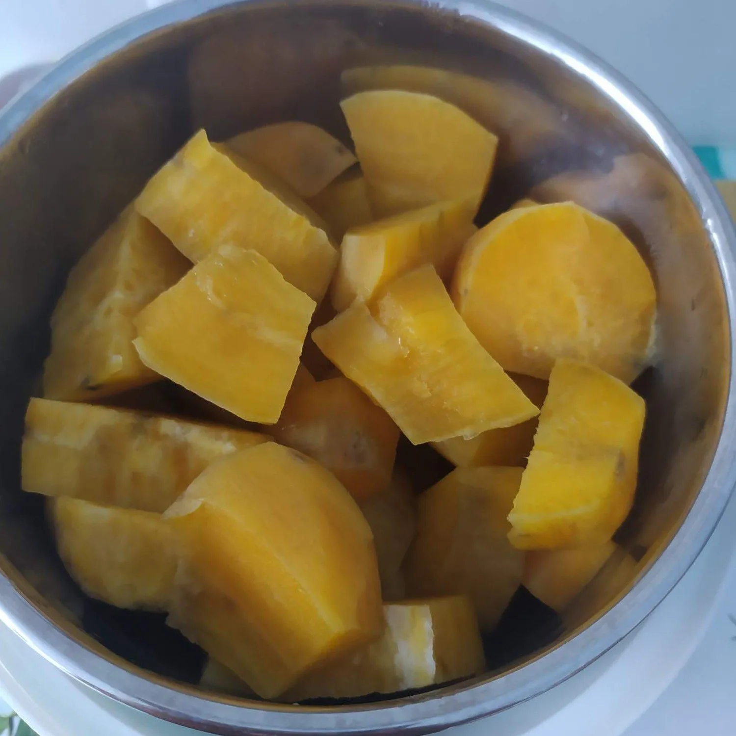 Step 1 Bola Ubi Kuning