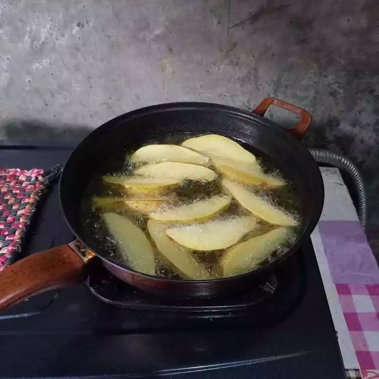 Step 4 Simple Potato Wedges ala Yummy