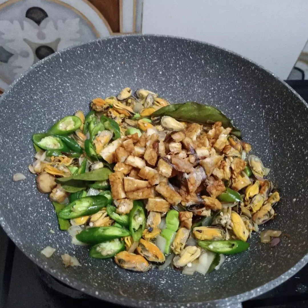 Step 4 Kerang Masak Lombok Ijo