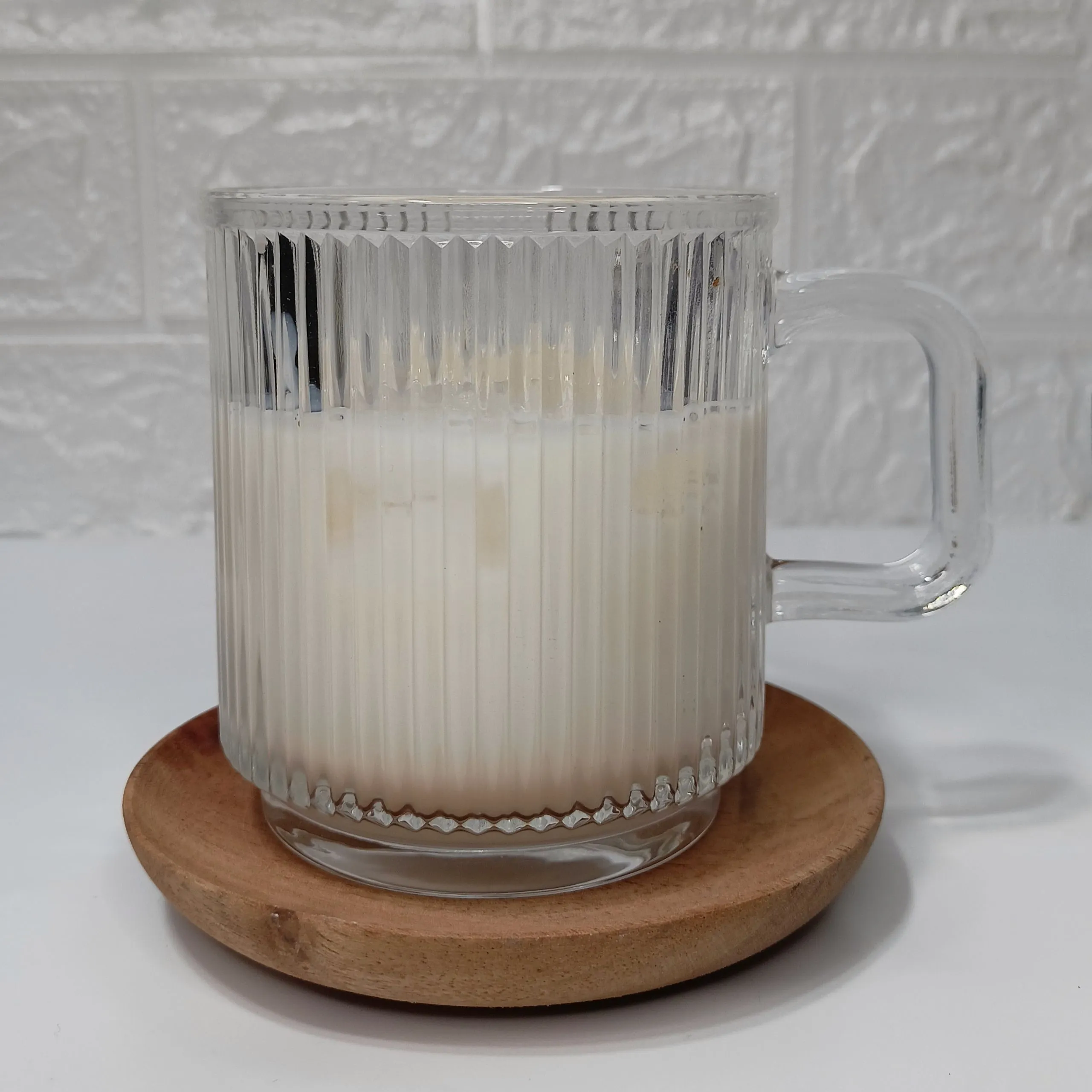 Step 4 Lotus Biscoff Cream Latte