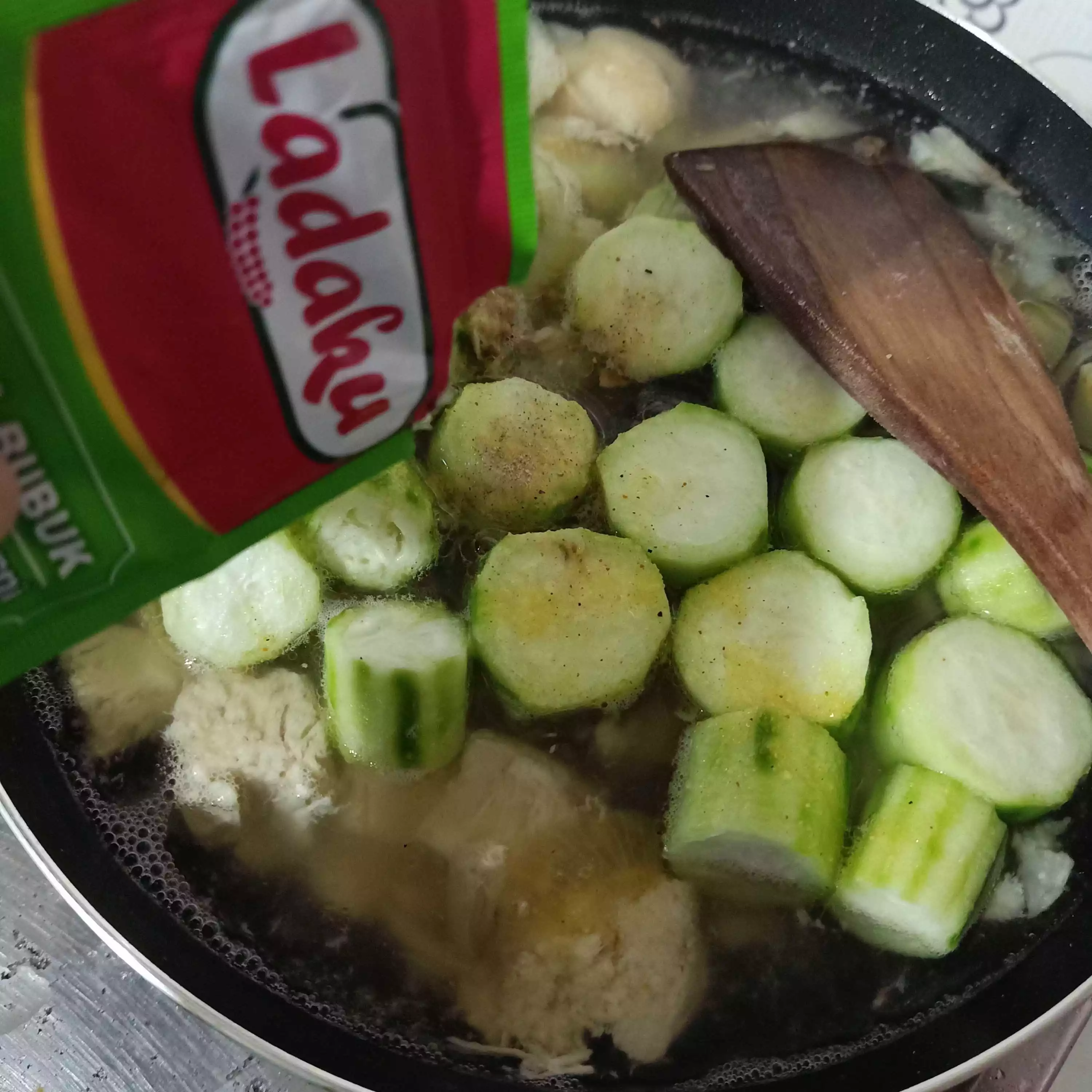 Step 4 Sop Oyong Ayam Bawang