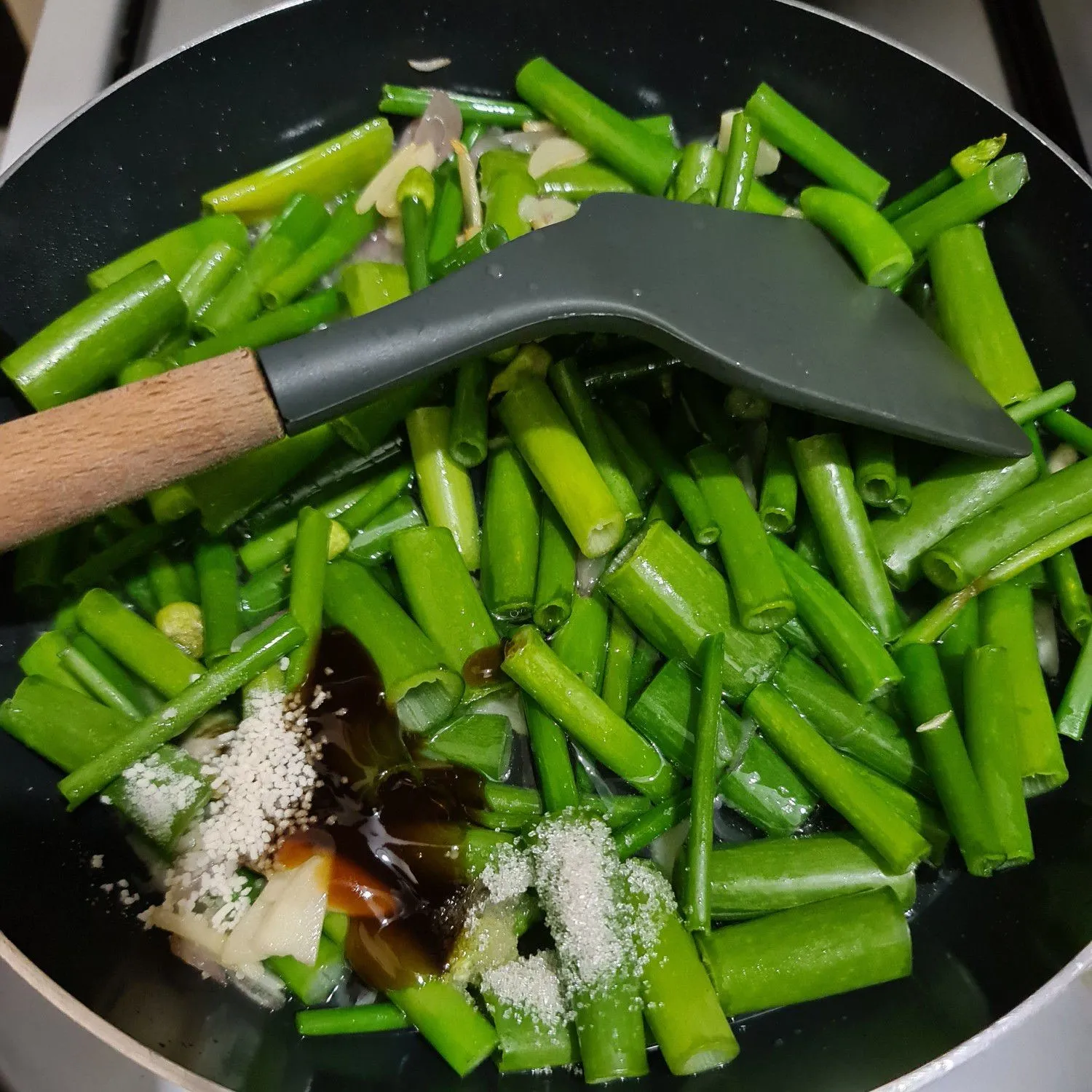 Step 5 Tumis Daun Bawang