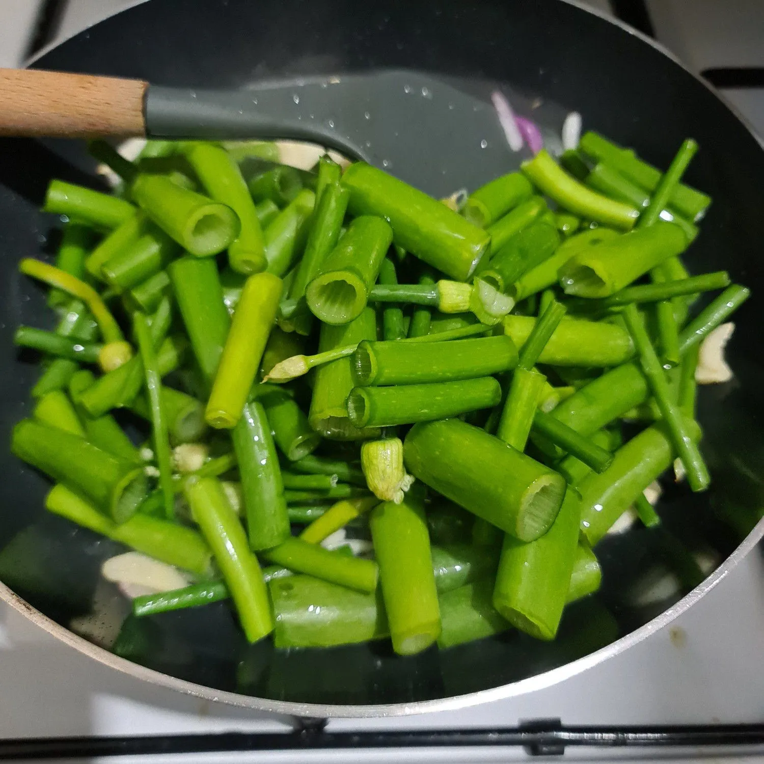 Step 4 Tumis Daun Bawang