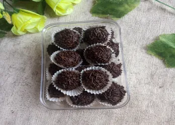 Kue Rambutan Coklat