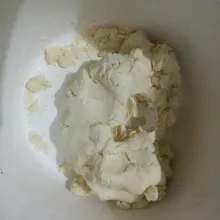Aduk hingga tercampur rata dan bisa dipulung.