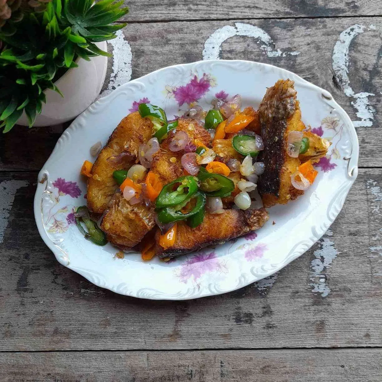 Ikan Gabus Tumis Bawang