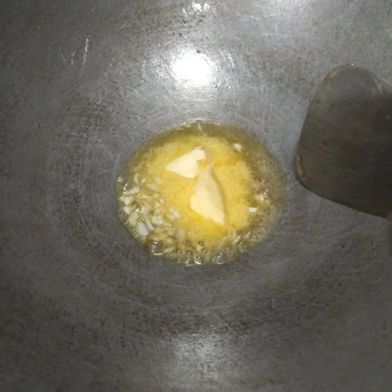 Step 1 Telur Ceplok Semur Kecap