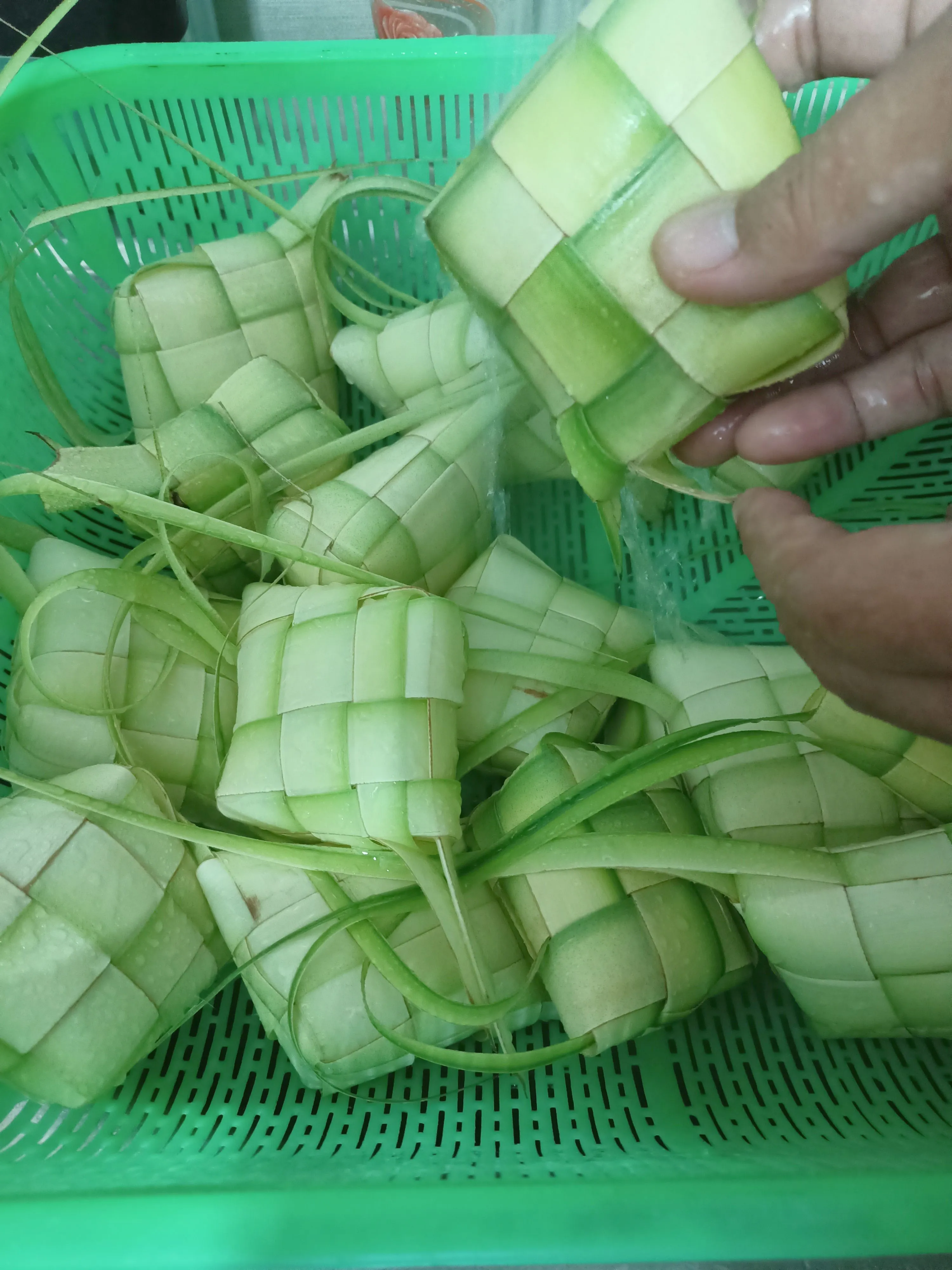 Step 2 Ketupat Lebaran